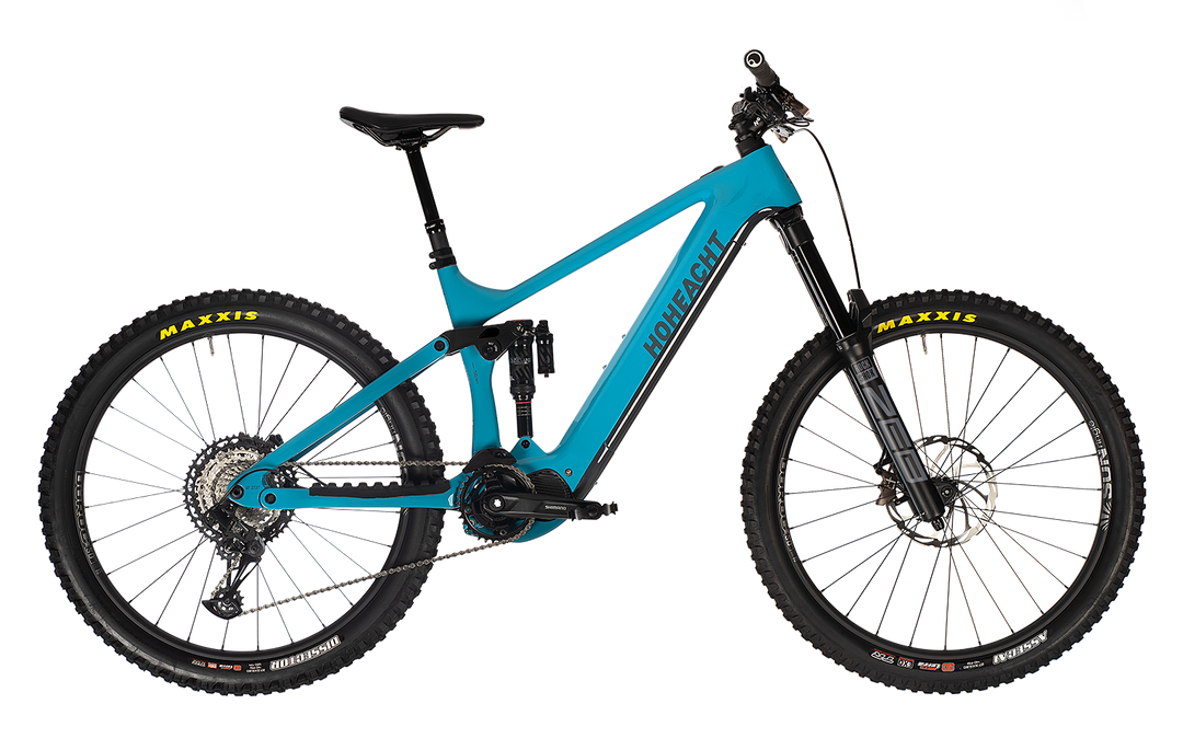 HoheAcht Besta Monto 2022 E-Bike in Winterhorizont, Seitenansicht